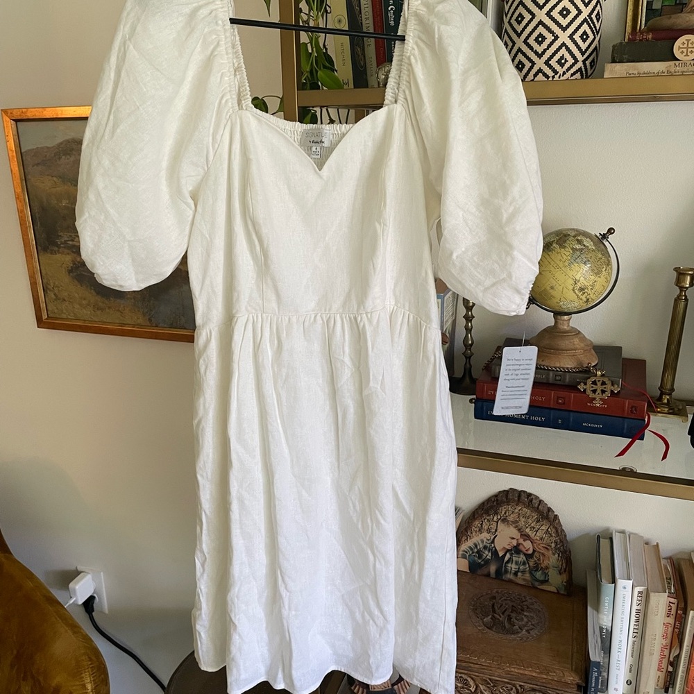 Robbie Bee White Puff Sleeve Dress